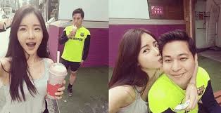 2014년 한국경제tv에 증시 전문가로 처음 모습을 드러내면서 알려졌으며 당시 20대의 젊은 자수성가 인물로 소개되었다. ì˜ì–´ê³µë¶€ ì´í¬ì§„ ë°˜ì„œì§„ ê²°í˜¼ ì–¼ì§± ë°˜ë‚¨ê·œ ì„±í˜•ì „ ê³¼ê±° ë°˜ì„œì§„ ì‡¼í•'ëª° ê°€ìˆ˜