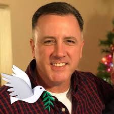 Derrick Riggs's Instagram, Twitter & Facebook