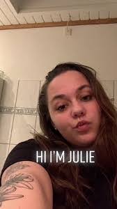 Julie Wedel's Instagram, Twitter & Facebook
