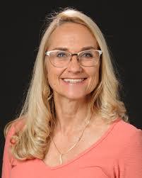 Lisa Dickman's Instagram, Twitter & Facebook