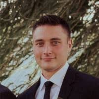 900+ profilů „Manfredo“