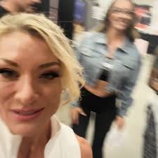 Whew! This doesn’t even cover a fraction of day ONE at the LA @thefitexpo