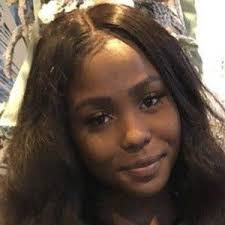 Wornontv: Jemma'S Ivory Choker Neck Top On The Chi | Judae'A | Clothes And  Wardrobe From Tv