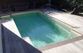 Complet le kit comprend la structure, le liner proposé en 4 coloris, le kit hors bord regroupant la filtration, le skimmer, le projecteur et la buse massante. Epingle Sur Piscine Coque Polyester Modele Mon De Pra