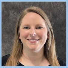 Kim Hindman's Instagram, Twitter & Facebook