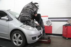 August ein neuwagen gekauft mit tageszulassung. Schaden Am Auto Wer Zahlt Die Reparatur Beim Leasing Meinauto De