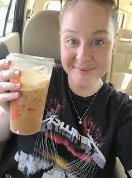 🎸 Good morning, rockers! 🤘 Hope you're ready to crush this Tuesday! 💥  Wishing you an energetic day full of power and rock! 🔥🎶👊❤️🖤🎸🤘