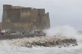 Previsioni meteo napoli, lunedì, 28 dicembre: Maltempo In Campania Allerta Arancione In Arrivo Temporali Venti Forti E Mare Agitato Il Riformista