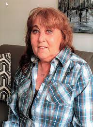 Darrell Coates's Instagram, Twitter & Facebook