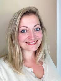 Leslie Weiss's Instagram, Twitter & Facebook