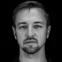 100+ perfiles de «Stensaas»