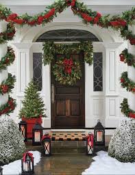 Shop balsam hill's realistic artificial christmas trees, wreaths and garlands, and premium christmas decor for your holiday home. Christmas Decoration Ideas For An Elegant Season