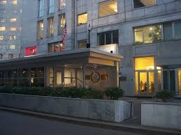 Se non siamo riusciti a trovare da nessuna parte consolati a milano vi mostrerà il più vicino. Ingresso Consolato Immagine Di Consolato Generale Usa Di Milano Tripadvisor