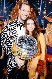 Wer sitzt in der jury? Dancing Star 2019 Let S Dance Gewinner Pascal Hens Und Ekaterina Leonova Gewinner Let S Dance Let S Dance