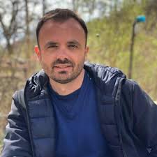 Pas Shaqirit Liverpooli transferon edhe yllin qeter Kosovar Naim Abazin..!  Bëja për hajr tivozit të Liverpoolit.