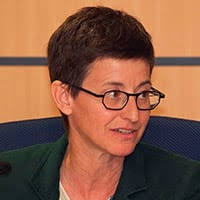 ARANTZAZU VICENTE PALACIO