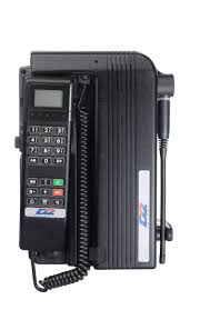 Erstmals taucht der begriff in der variante die ersten funktelefonsysteme für zivile anwender wurden ende der 40er jahre in betrieb genommen. Alte Mobiltelefone 20 Jahre D Netz Der Spiegel