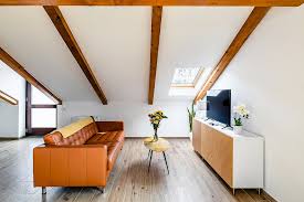 Cozy cabin vibes 👌🏼 . DM for the vacation rental link to book! .  #bigbearlake #bigbearcalifornia #bigbearcabin #airbnbphotographer  #vacationrentalphotographer #hospitalityphotographer