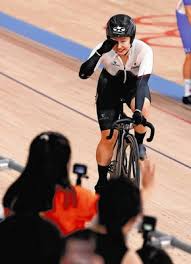 May 14, 2021 · 自転車トラック種目のネーションズカップ第2日は14日、香港で行われ、非五輪種目のエリミネーションで、オムニアムの東京五輪女子代表、梶原. A5dn7nxyh Btrm