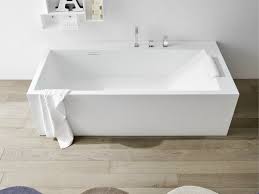 Die badewanne aus corian® erfreut sich steigender beliebtheit, denn ihre oberfläche fühlt sich zudem ist corian® hygienisch und antibakteriell, also die ideale voraussetzung für die körperpflege. Unico Badewanne By Rexa Design Design Imago Design