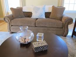 Check out these wonderful gift ideas do you love that rustic farmhouse style? Simple Coffee Table Decor Ideas