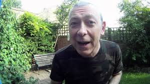 Gareth Jones (presenter)