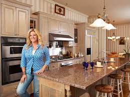 The country star added a tropical twist on a classic recipe by infusing ice cubes with chunks of pineapple. Best Food Network Kitchens Kitchen Cabinet Kings Blog Kitchen Sale Southern Kitchens Trisha S Southern Kitchen
