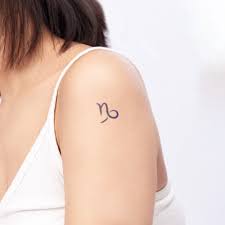Không chỉ dừng lại ở đó với các mẫu hình xăm lớn các bạn nữ thường nghĩ nó sẽ đau đớn vì thế lựa chọn những mẫu hình xăm tattoo mini là lựa chọn vô cùng hợp lý. Nhá»¯ng Hinh XÄƒm Ä'áº¹p á»Ÿ Báº£ Vai Cho Ná»¯ Sieu Quyáº¿n RÅ© Inkaholic