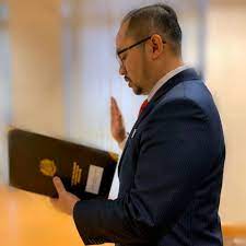 Kalau korang nak tahu, suami rita, datuk khamarulazlan mohammad hanafiah merupakan setiausaha politik bagi menteri sumber manusia, datuk seri m saravanan. Budiman Sayed Muzzakkir Antara 25 Setiausaha Politik Kepada Menteri Kabinet Angkat Sumpah The Malaya Post