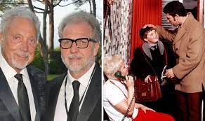 Sir tom jones has thrilled the nation with his robust baritone singing, mischievous comments on but what emotional and heart wrenching comment did sir tom jones make about his son mark? Tom Jones Son Who Is Mark Jones Manager Reinvented Father S Career Music Entertainment Express Co Uk