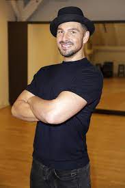 Benjamin piwko is an actor, known for место преступления (1970), ninja warrior germany (2016) and let's dance (2006). Benjamin Piwko Steckbrief Bilder Und News Web De