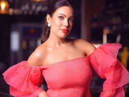 Actor yuvika chaudhary, known for films like om shanti om and the shaukeens, on tuesday found herself in the midst of a controversy when a video of hers allegedly using a casteist slur went viral on. Taarak Mehta S Munmun Dutta Booked For Using Casteist Slur In Video Times Of India