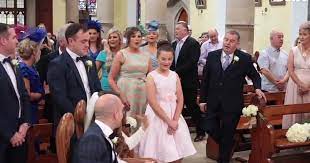 Wedding Guests Brings Groom To Tears With Surprise Performance Of Stand By Me Faithpot Wedding Wedding Songs U Tube Music