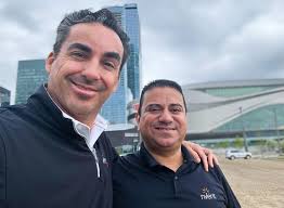 Louis Colarusso's Instagram, Twitter & Facebook