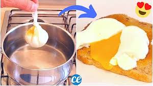 L Astuce De Genie Pour Reussir Les Oeufs Poches A Tous Les Coups Recette Oeuf Poche Faire Des Oeufs Poches Oeuf Poche Facile