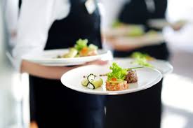 Dafür müssen auf der russischen hochzeit den ganzen abend salate, fleisch usw. Das Hochzeitsessen Menu Buffet Oder Beides