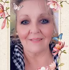 Hello, I'm Elsie and something to know about me is -I like to know to find  good food !