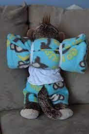 How To Make A Sleeping Bag For A Stuffed Animal Quick Easy Gift It S Always Autumn Sewing Christmas Gifts Animal Sleeping Bag Build A Bear Clothes Pattern