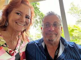 Who can make a custom birthday cake in Ringgold?