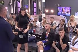 The situation is compounded in severity after tara discovers that her father fred has become involved with the much younger angie. Tara Simov Lije Suze Videla Sebe Na Ekranu Pa Se Rasplakala A Kaze Da Ovaj Put