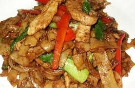 Stir Fried Flat Rice Noodle With Black Pepper Sauce Recipe Chicken Main Dish Recipes Stuffed Peppers Food