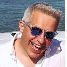 Thomas Heeg's Instagram, Twitter & Facebook