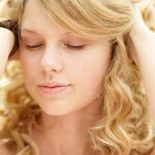 2yearsof1989 lang:en since:2016-10-27_00:00:00_EST  until:2016-10-28_00:00:00_EST