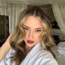 Johana Herrera Lainez (@johanadlainez) • Threads, Say more