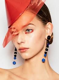 Son bóng trở lại: Vẻ đẹp tươi trẻ và rạng ngời những năm 90- FASHIONNET