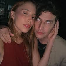 2 años yaaa, qué locuraaaa, me emocionan nuestras aventuras y las que  vendrán. Por más aprendizaje y más risas juntos. Te amo ♥️ @gilcerezo