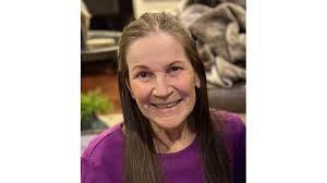 Jeannette Clements's Instagram, Twitter & Facebook