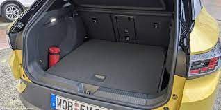 Edmunds also has volkswagen id.4 pricing, mpg, specs, pictures, safety features, consumer reviews and more. Car Review Vw Id 4 The Tiguan Theme S Electric Variant Electrive Com
