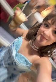 Another transition I forgot about ignore the fact that I tried to drink  outta my spoon 😔#trends #prom #promsdress #prom2025 #blowthisupforme #viral