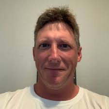 Andrew Kahl (@KahlMeKizzle)